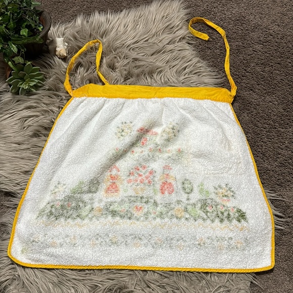 Vintage Apron - Picture 8 of 9